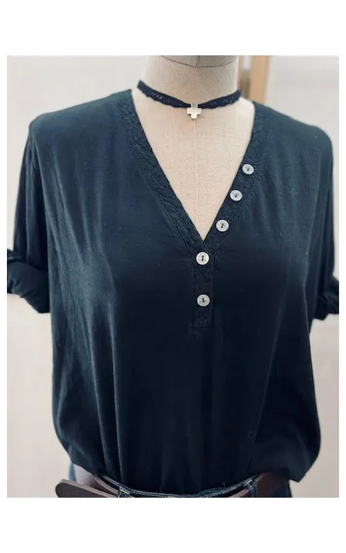 Camiseta Básica Botones...